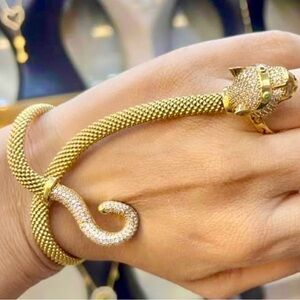 So Elegant and Beautiful Bangle Real Italian Gold 18K